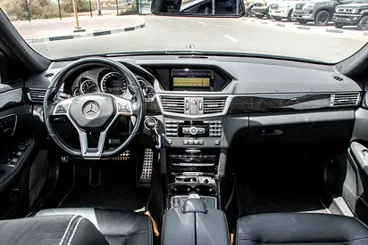 صورة 13 لـ 2012 Mercedes-BENZ E-CLASS