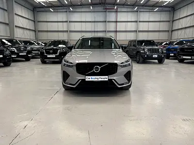صورة 12 لـ 2023 Volvo XC60