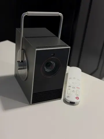LG Cinebeam Q 4K Portable Laser projector