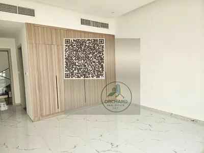 Prime Location Villa 5 Master Bed + Maids room +Huge Majlis With Balcony