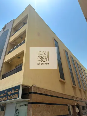 فرصة استثمارية مميزة لامتلاك بناية في موقع استراتيجي بمنطقة مويلح، مخصصة لتملك المواطنين ودول مجلس التعاون الخليجي، وتتميز بدخل سنوي قوي وعائد استثماري