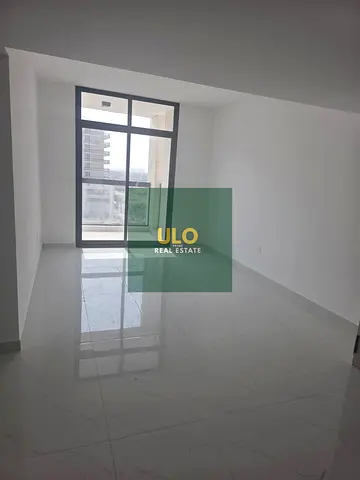 شقة مشرقة بغرفتي نوم | Equiti Home A | شرفة وإطلالات على المدينة