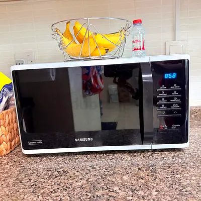 Samsung Countertop Microwave Oven with Ceramic Inside