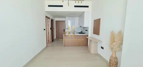 Marina view | High floor | Vacant Soon