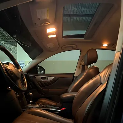 2018 Infiniti QX70 — фото 12
