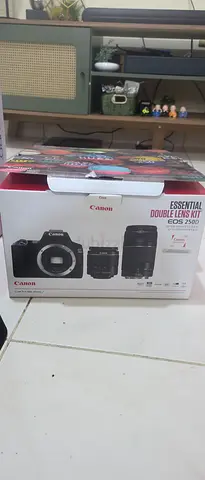 🔥 UNMISSABLE DEAL: Canon EOS 250D 4K DSLR Double Lens Kit + Benro Tripod & 3 Batteries (Like-New)🔥