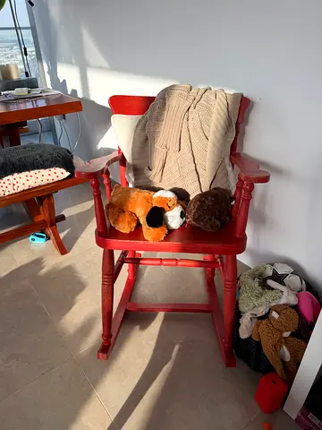 Rocking chair for AED50