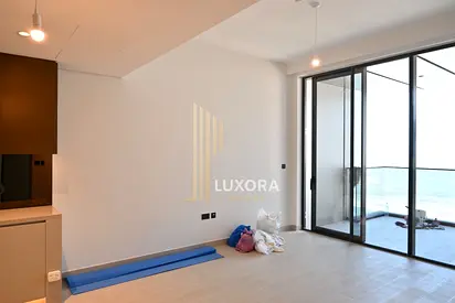1BR | Stunning Creek Views | High Floor | Luxury Living