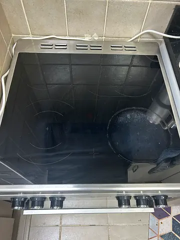 Beko Ceramic Electric Cooktop and oven 60x60 perfect working condition and clean