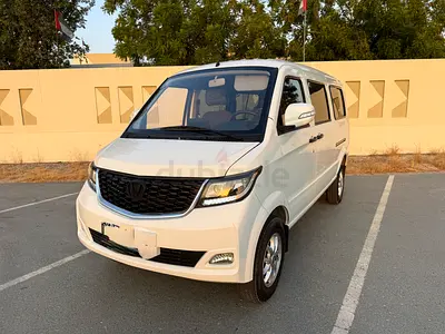 Victory V2 Passenger Van, миниатюра 2
