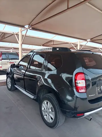 Renault Duster 2015 Standard GCC Specs - Reliable SUV