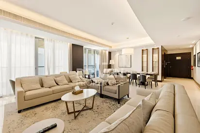 Luxury Apt | Maids Room | Burj View | High Floor