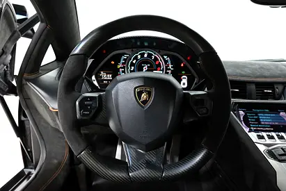 2015 Lamborghini AVENTADOR — миниатюра 12