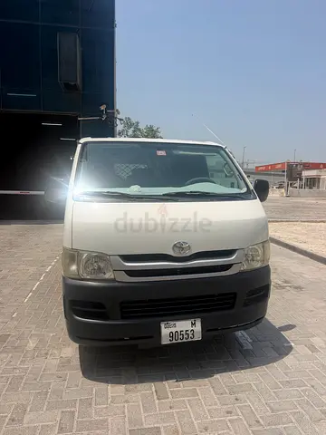 Toyota Hiace 2009 GCC Specs - Reliable Commercial Van