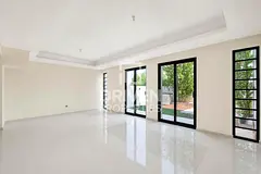 Well Maintained | Spacious | Vacant Townhouse