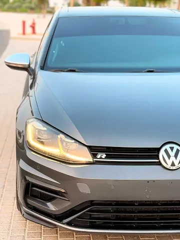 صورة 6 لـ 2019 Volkswagen GOLF R