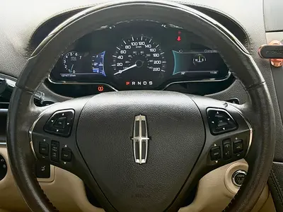 صورة 10 لـ 2014 Lincoln MKT