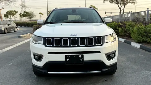 Jeep compass 4X4 Limited option 2018 Year 2.4L Gcc specifications, accident condition