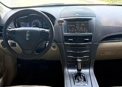 صورة 12 لـ 2014 Lincoln MKT