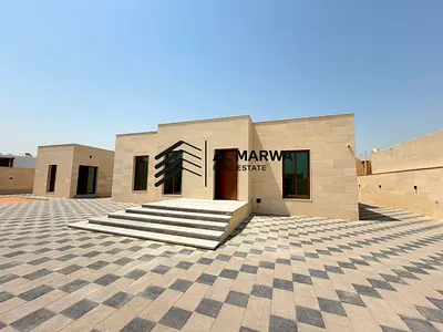 Spacious 5BR Modern Villa with Separate majilis, maidroom, ready to move