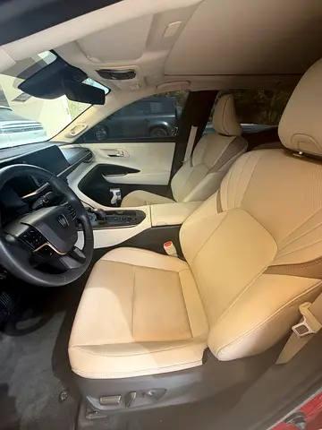 صورة 9 لـ 2023 Toyota CROWN