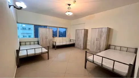 Executive ladies' bed space in Ajman exclusively for Indian females.
