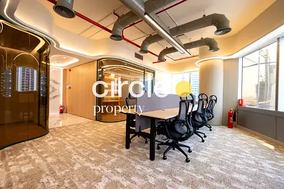 MODERN OFFICE | FURNISHED | 2 PARKINGS | AVAILABLE