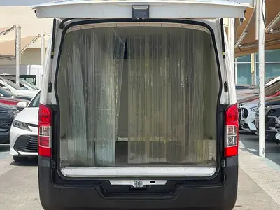 صورة 8 لـ 2021 Nissan URVAN