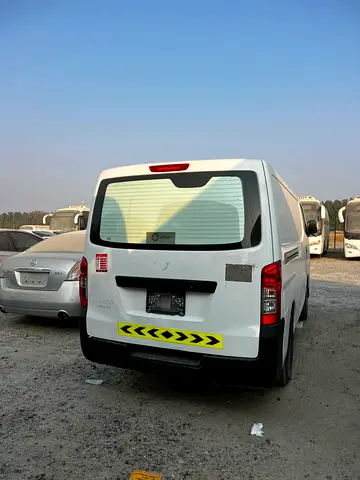 Nissan Urvan Standard, миниатюра 4
