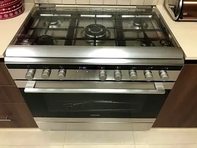 Siemens Gas Stove/Oven 90cm