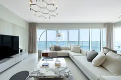 Elegant 4BR|Furnished| High Floor|Sea and Ain View