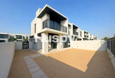 Corner Unit | Vastu Compliant | Near Amenities