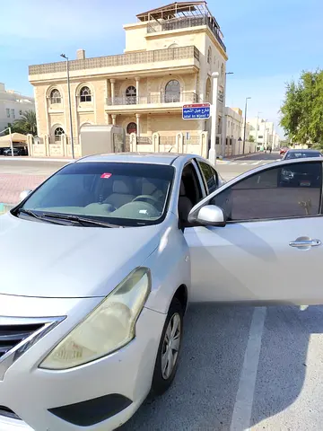 2015 Nissan SUNNY 缩略图 3