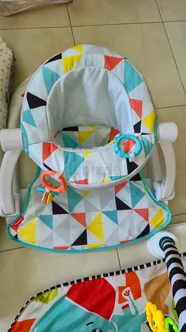 Fisher-Price Sit-Me-Up Baby Chair (Used twice, Like New!)