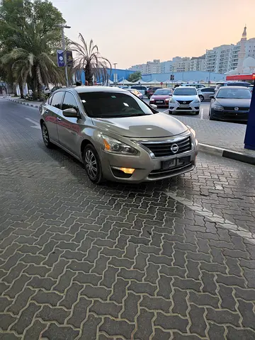 Nissan Altima S 2015 GCC Specs - Well Maintained Smooth driving just buy and drive