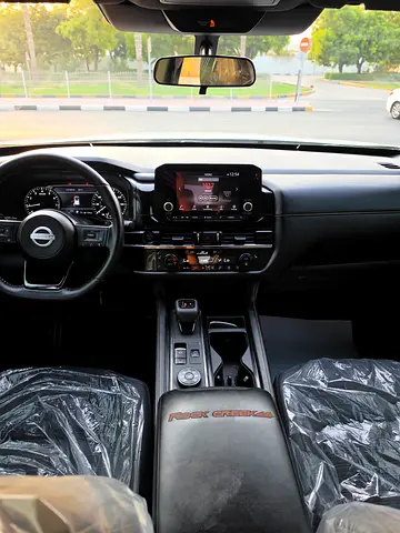 Nissan Pathfinder Silver Edition, миниатюра 17