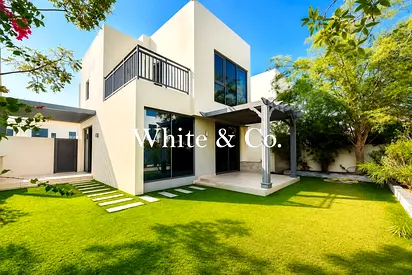 CORNER PLOT | UPGRADED | AMAZING LOCATION
