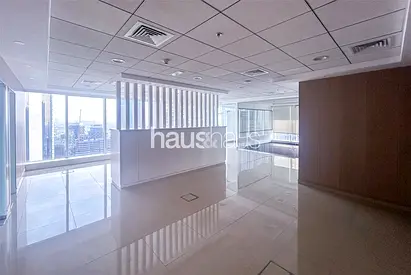 Fully Fitted | Canal View | High Floor