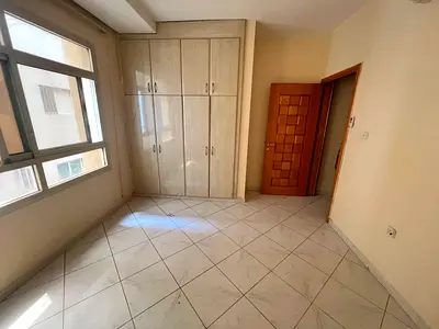 1BHK Apartment - With Wardrobe - Near Mahatta Park - Family building