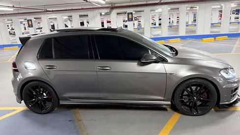 صورة 8 لـ 2016 Volkswagen GOLF R
