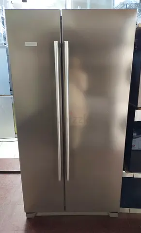 Siemens Side by Side Fridge Freezer.  Price 1850