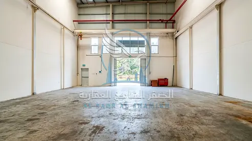 Warehouse for rent in Industrial Area 12, Sharjah, 3,000 sq. ft., main road, bathroom, AED 45/sq. ft.