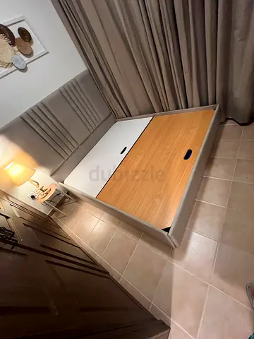 King size bed with storage