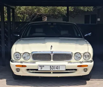 2001 Jaguar XJ 照片 1