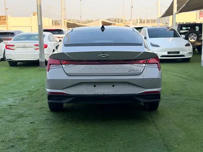 2022 Hyundai ELANTRA 照片 4