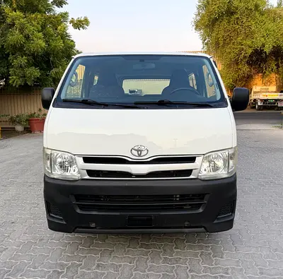 صورة 2 لـ 2013 Toyota HIACE