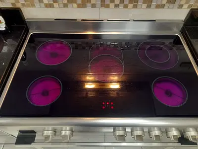 Bosch series 8 5-Zone Electric Ceramic Hob / Cooktop - Good Working Condition