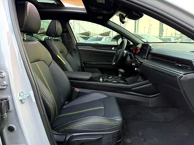 2026 Kia K5 GT-Line — zdjęcie 17