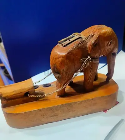 Wooden elephant decoration-20cm length