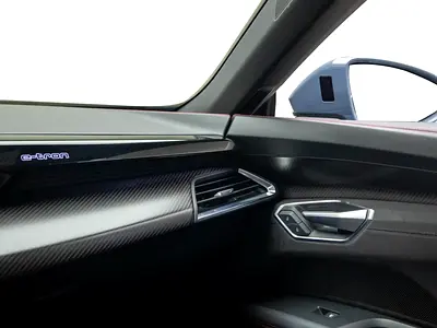 2022 AUDI E-TRON GT 照片 15